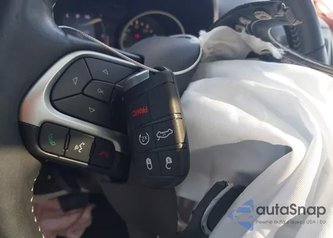 2019 Jeep Compass Sun And Wheel Fwd from USA, damaged, VIN 3C4NJCBB3KT743213